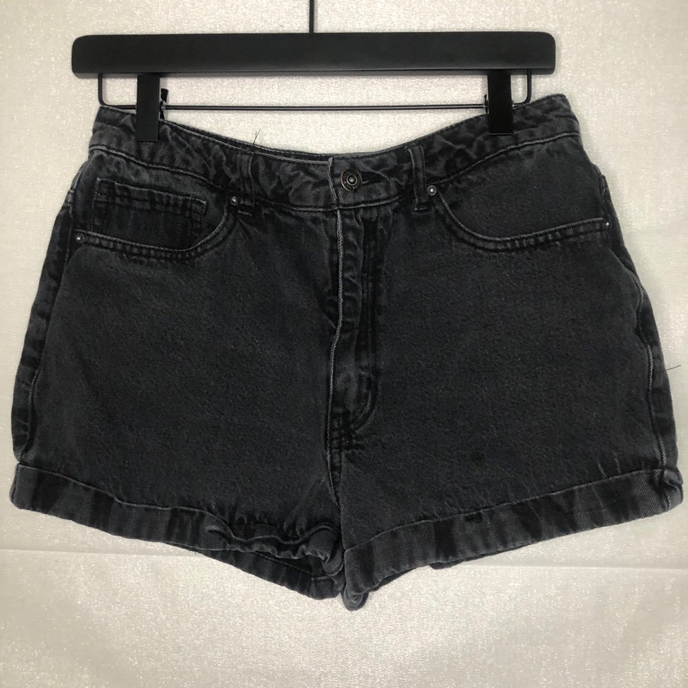 Black forever 21 shorts